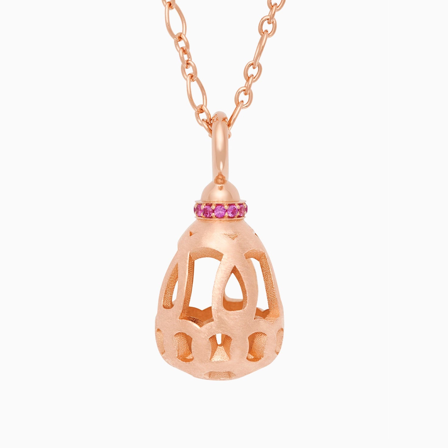 Toujours Ajour hanger & collier