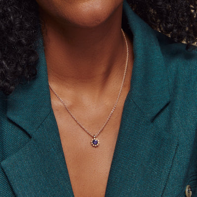 Sprite hanger & collier