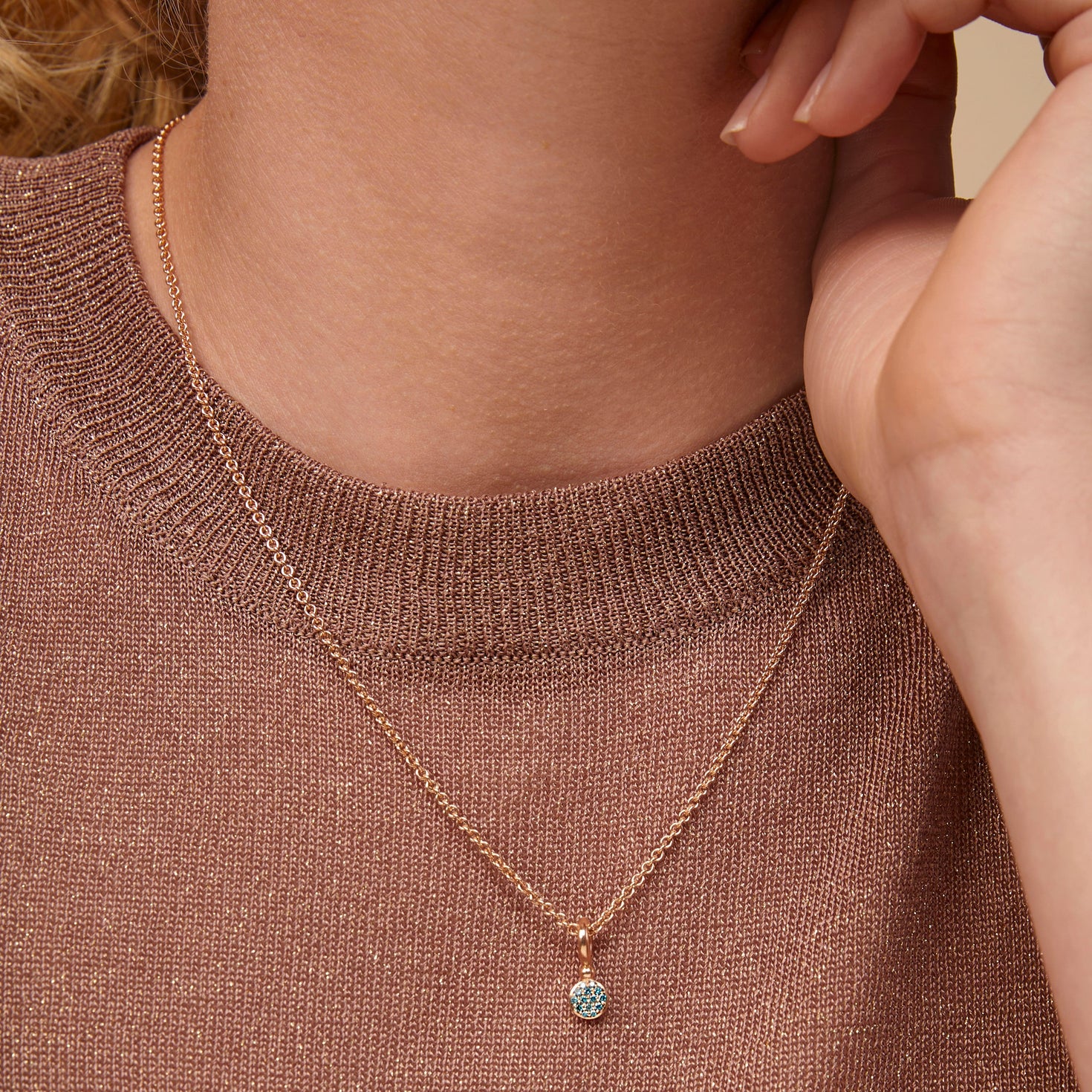 Stardust hanger & collier