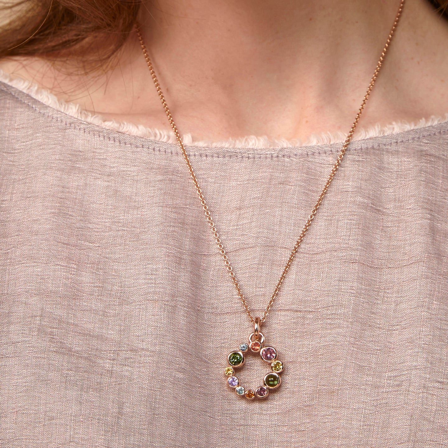 Confetti hanger & collier