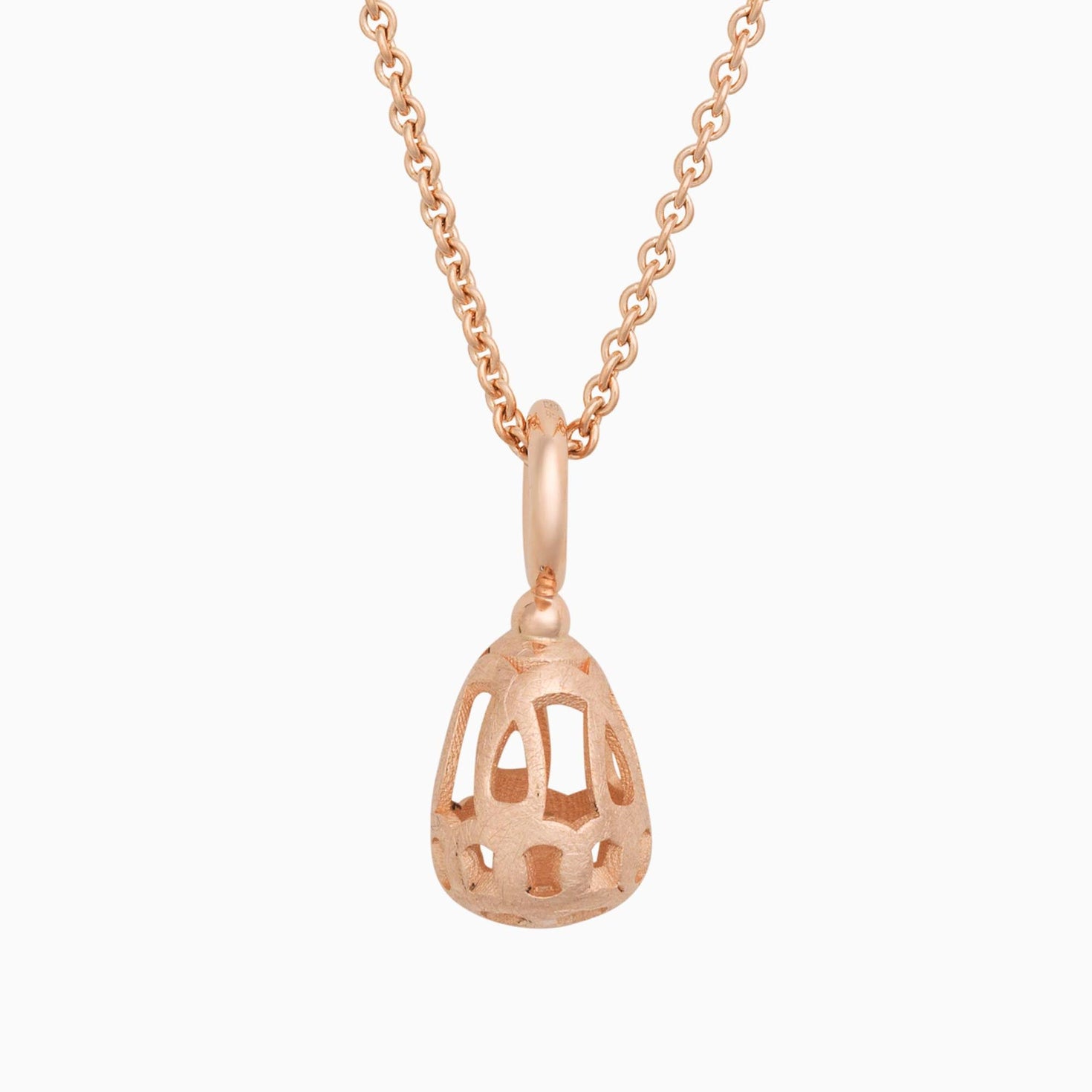 Toujours Ajour hanger & collier