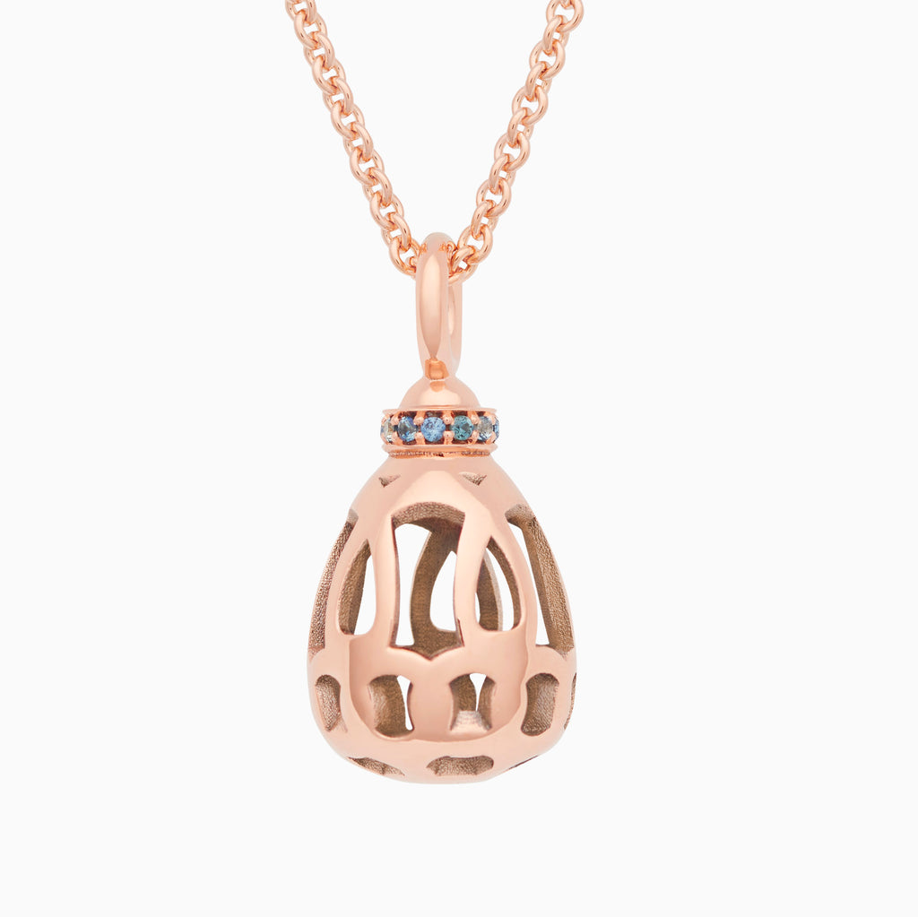 Toujours Ajour hanger & collier