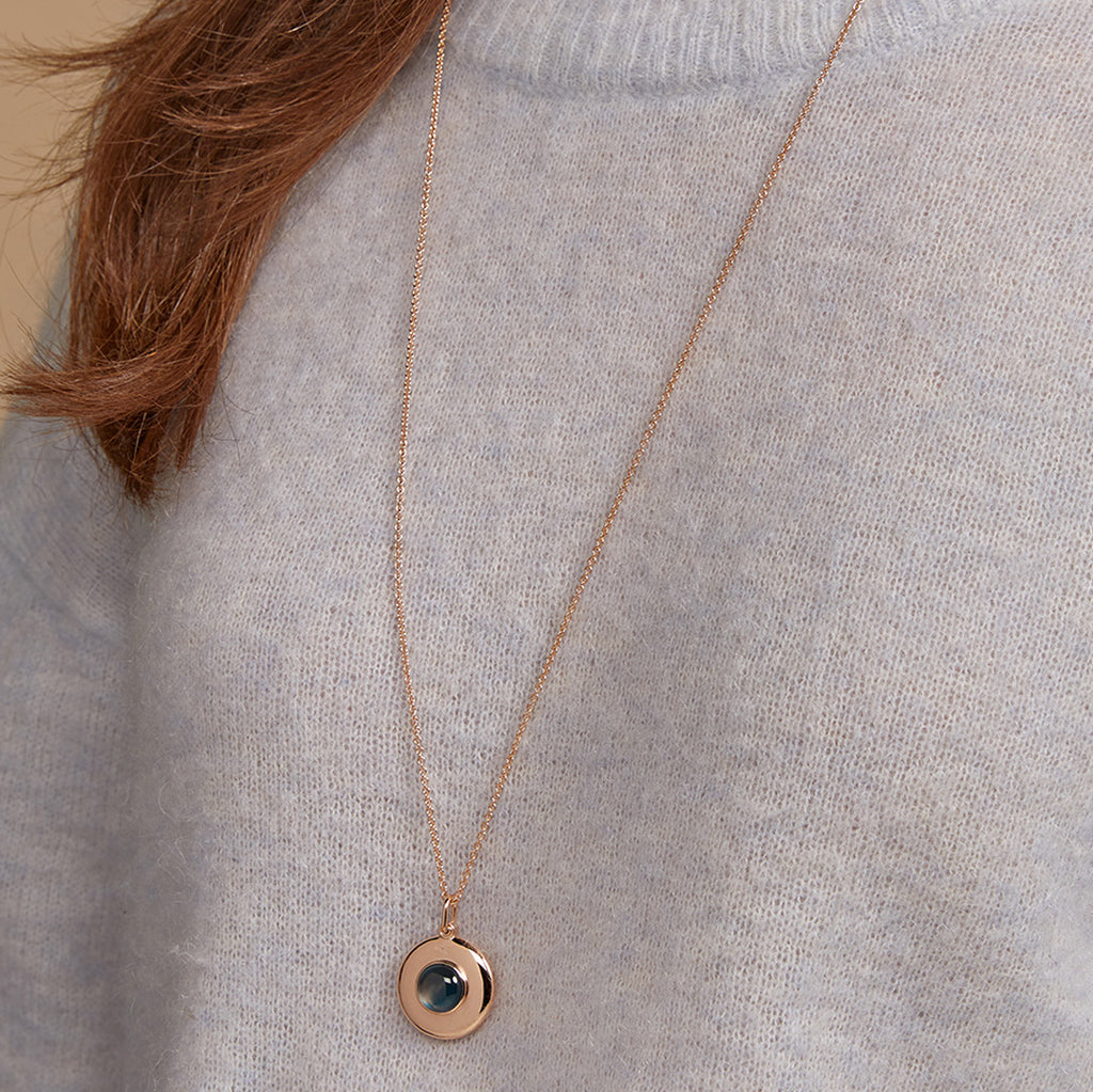 Sushi hanger & collier