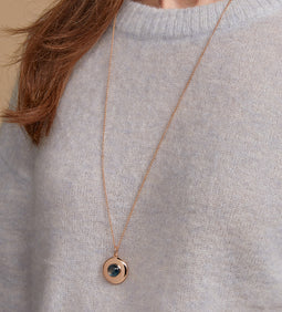 Sushi hanger & collier