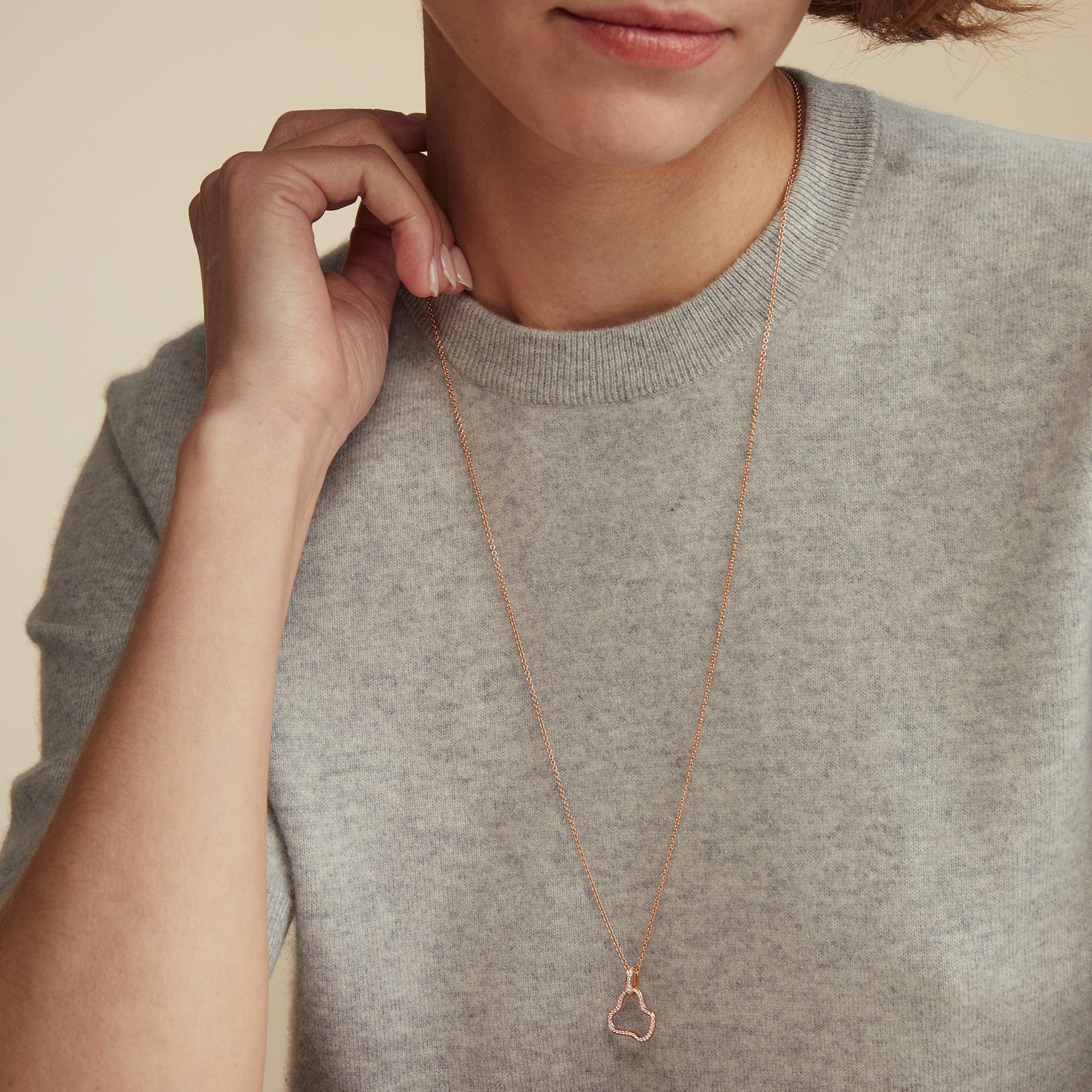 Joy Cloud hanger & collier