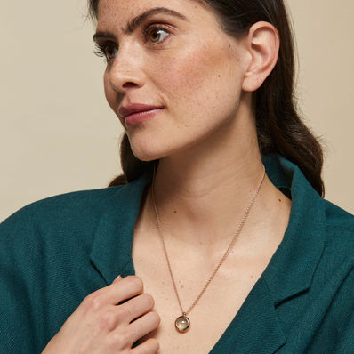 Sushi hanger & collier
