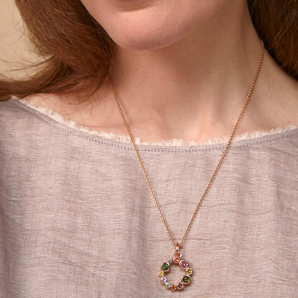 Confetti hanger & collier