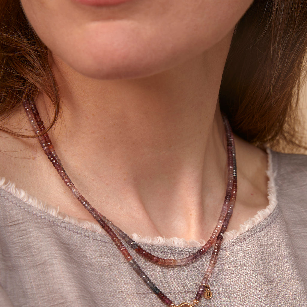 Edelstenen collier