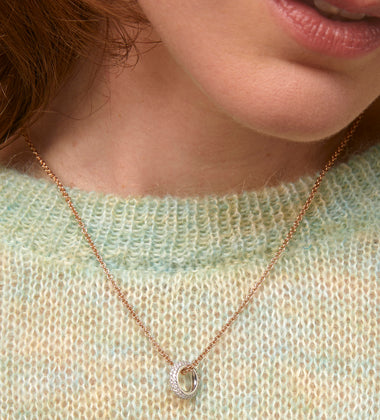 Lux hanger & collier